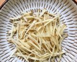 お弁当・副菜☆蓮根と牛蒡天の生姜入り金平作り方3写真