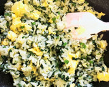シンプルが美味しい！ほうれん草と卵の炒飯作り方6写真