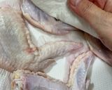 シンプルで激うま！鶏手羽先の塩焼き作り方1写真