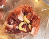 豚肉と舞茸とゴボウの生姜炒め作り方1写真