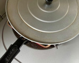 半熟目玉焼き(シャウエッセンの後で)作り方3写真