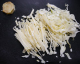 簡単！キャベツの芯と卵のお味噌汁作り方1写真