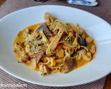 鶏と茸のカレー風味トマトクリームパスタ作り方7写真