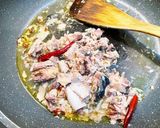 サバ缶と水菜のペペロンチーノ作り方4写真