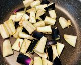 サバ缶とナスのイタリアン焼きうどん作り方2写真