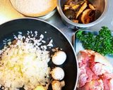 簡単♡ポルチーニ香るチキンピラフ作り方1写真
