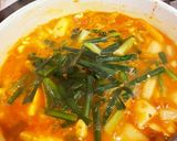 家族で食べる簡単スンドゥブチゲ風スープ作り方4写真