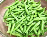 いんげんとキノコの塩麹ペペロン炒め✿作り方1写真