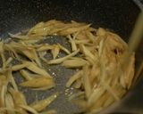 メインにもなる！豚肉とごぼうのきんぴら作り方5写真