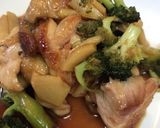 "十勝豚丼のたれ"鶏とブロッコリー炒め作り方4写真