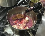 スティンコの赤ワイン煮込み　パスタソース作り方7写真