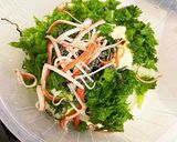 春菊と白菜の塩昆布サラダ作り方2写真