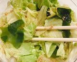 レタスとワカメの和風ごまポン酢サラダ作り方3写真