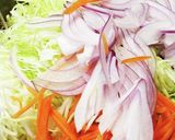 キャベツとリンゴとレーズンのサラダ作り方1写真