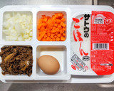 牛そぼろと野菜と卵そぼろの三色丼作り方1写真