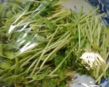 簡単！めちゃうま♪無限豆苗＆コーン♪作り方1写真