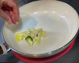 簡単★万願寺とうがらしのペペロンチーノ作り方4写真