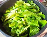 優しい味わいの大根の葉いしる煮作り方3写真