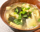 たけのことお揚げとわかめのごまみそ汁作り方4写真