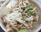 虎杖悠仁のカンタン鶏つくねきのこ鍋。作り方3写真