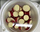 手羽元とさつまいもの塩麹バター煮♡作り方2写真