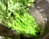 牛肉と春菊のわさび酢醤油和え作り方3写真