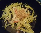 じゃがいもとカニカマの胡麻炒め作り方3写真