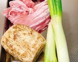蓮根と豚バラ肉の和風な炒めもの作り方1写真