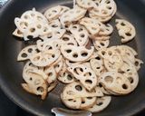 豚バラれんこんのオイスターソース炒め作り方3写真
