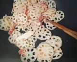 お弁当★焦がしニンニクバター明太レンコン作り方4写真