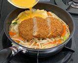 ベジ♪野菜増し！お肉屋さんのメンチカツ丼作り方3写真