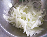 梅サワーを料理に！簡単！鯖缶と玉葱酢の物作り方1写真