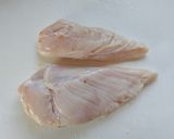 簡単節約☆鶏むね肉でフライドチキン。作り方1写真