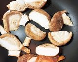 旨味たっぷり！しいたけのとろみスープ作り方3写真