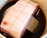 簡単パーティ料理にも！豚肩ロースの紅茶煮作り方2写真