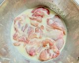 柔らか鶏もも肉とパプリカの♡シュクメルリ作り方3写真