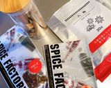 小鍋でコトコト煮るチャイ作り方1写真