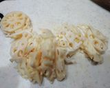 サバ味噌缶と蓮根のマヨサラダ作り方1写真