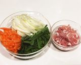 韓国料理屋さんの【豚肉とニラのチヂミ】作り方1写真