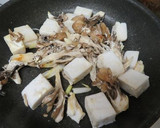 W使い♪　舞茸とはんぺんのごま油マヨ炒め作り方3写真