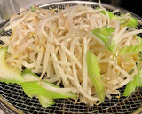 豚肉とセロリともやしの醤油炒め作り方2写真