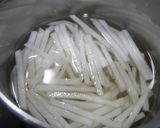 春菊と大根のお味噌汁　ごま風味作り方3写真