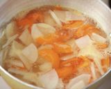 お揚げがメインの節約豪華味噌汁作り方1写真