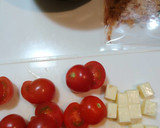 簡単！トマトとチーズのわさびおかか和え♪作り方1写真