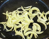 牛肉とエリンギと玉ねぎの辛味噌炒め。作り方2写真