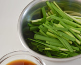 豚バラごぼうとにらのにんにく醬油炒め作り方2写真