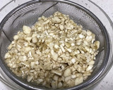 作り置き万能♡牛蒡と生姜たっぷり鶏そぼろ作り方3写真