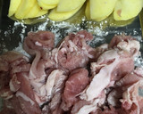 こってり！豚こまとりんごのガーリック炒め作り方1写真