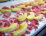 りんごの豚肉ロール・ロースト作り方1写真