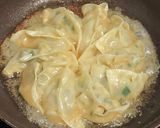簡単調味で完成！白菜の【焼き餃子】作り方8写真